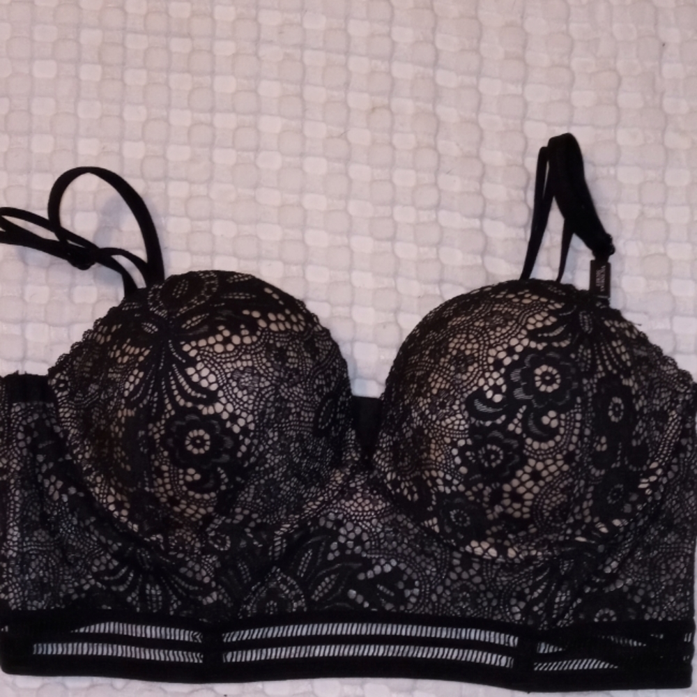 NWT Victoria's Secret Bra/Top